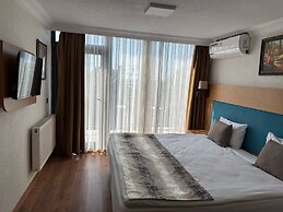 Seatanbul Hotel