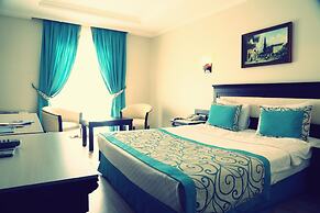 Blue World Hotel