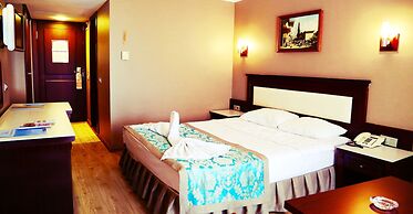 Blue World Hotel