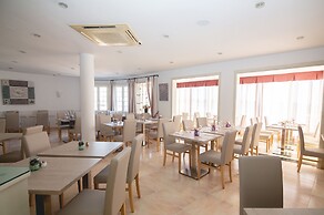 Hotel Club S'illot