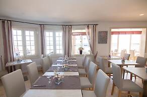 Hotel Club S'illot