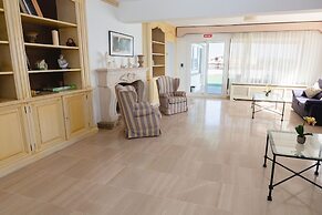 Hotel Club S'illot
