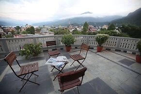 Hotel Peninsula