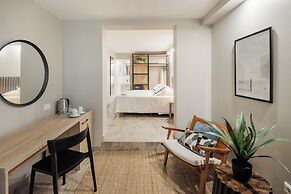 Hotel Osam