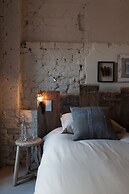Mother Goose Hotel