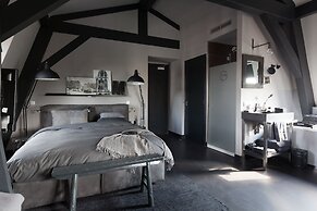 Mother Goose Hotel