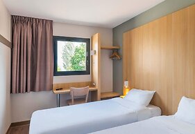 B&B HOTEL ANGERS Parc Expos