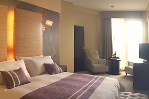 Rayentray Grand Hotel