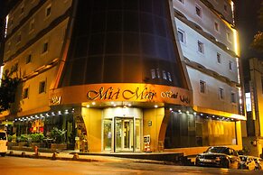 MidMar Deluxe Hotel
