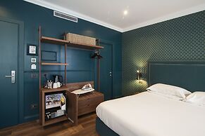 Seven Suites