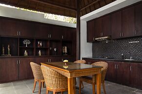 Ubud Raya Villa