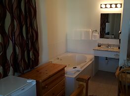 Cactus Tree Inn