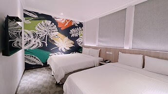 East Dragon Hotel