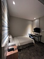 East Dragon Hotel