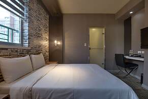 East Dragon Hotel