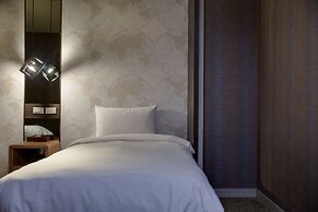 East Dragon Hotel