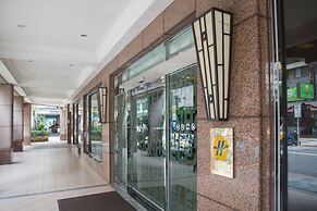 East Dragon Hotel