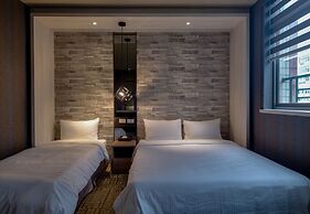 East Dragon Hotel