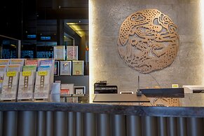 East Dragon Hotel