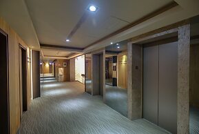 East Dragon Hotel