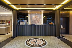 East Dragon Hotel