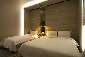 East Dragon Hotel