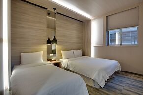 East Dragon Hotel