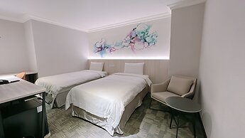 East Dragon Hotel