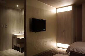 East Dragon Hotel