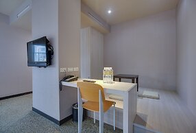 East Dragon Hotel