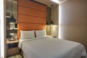 East Dragon Hotel