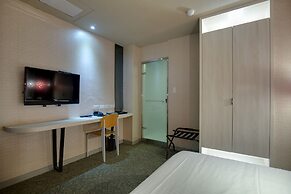 East Dragon Hotel