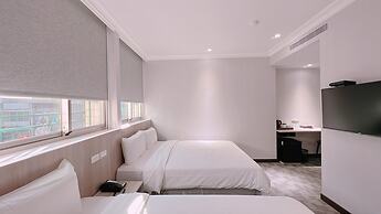East Dragon Hotel