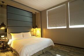 East Dragon Hotel