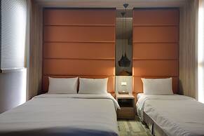 East Dragon Hotel