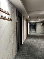 East Dragon Hotel