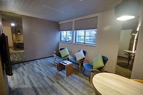 East Dragon Hotel