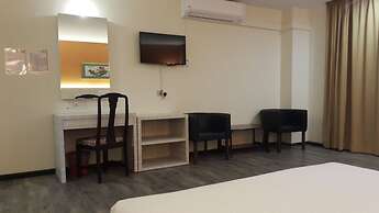 Red Rock Hotel