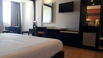 Red Rock Hotel