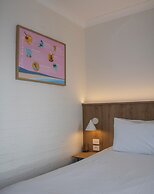 Seabreeze Beach Hotel