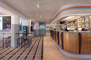 Seabreeze Beach Hotel