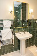 Gleesons Restaurant & Rooms