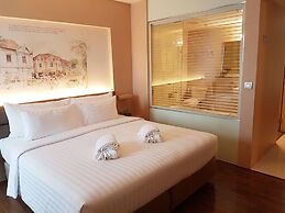 Parinda Hotel