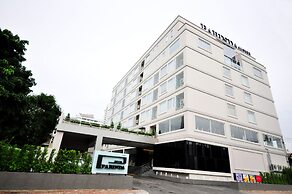 Parinda Hotel