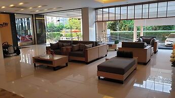 Parinda Hotel