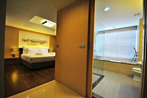 Parinda Hotel