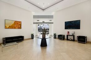 Dalgety Apartments