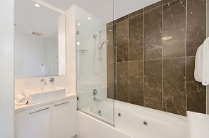 Dalgety Apartments