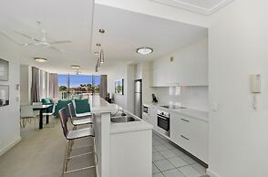 Dalgety Apartments