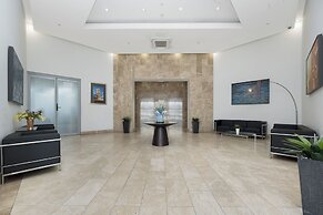 Dalgety Apartments